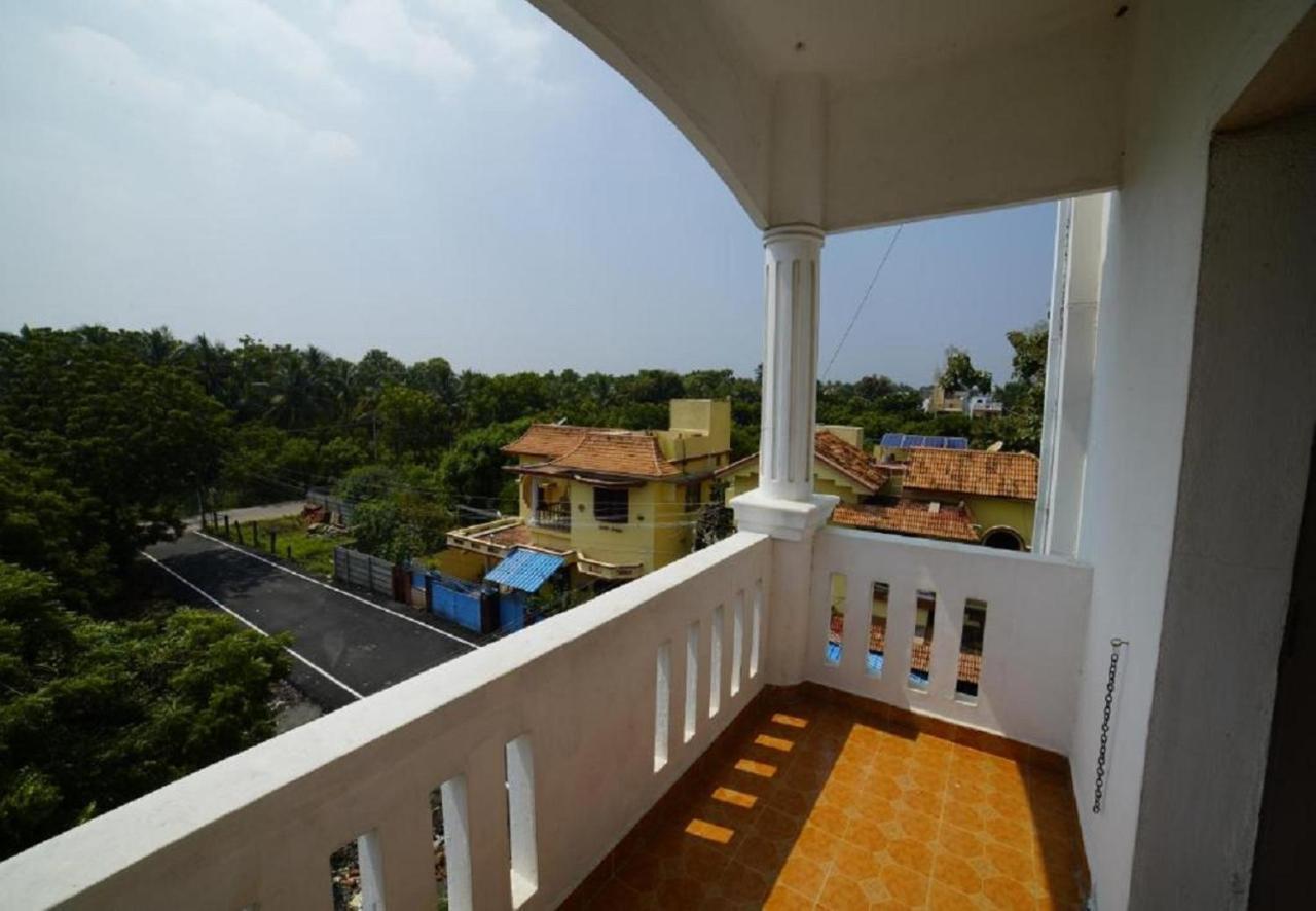 Hotel Castle Manor - Auroville Beach Puduccseri Kültér fotó